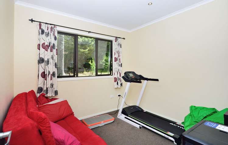 13/24 Ferry Road Wade Heads_19