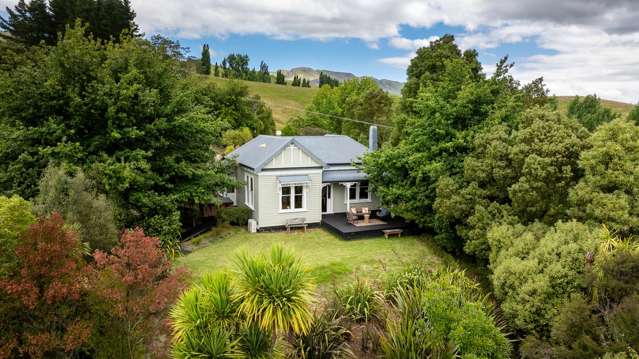 Historic villa with stunning valley views