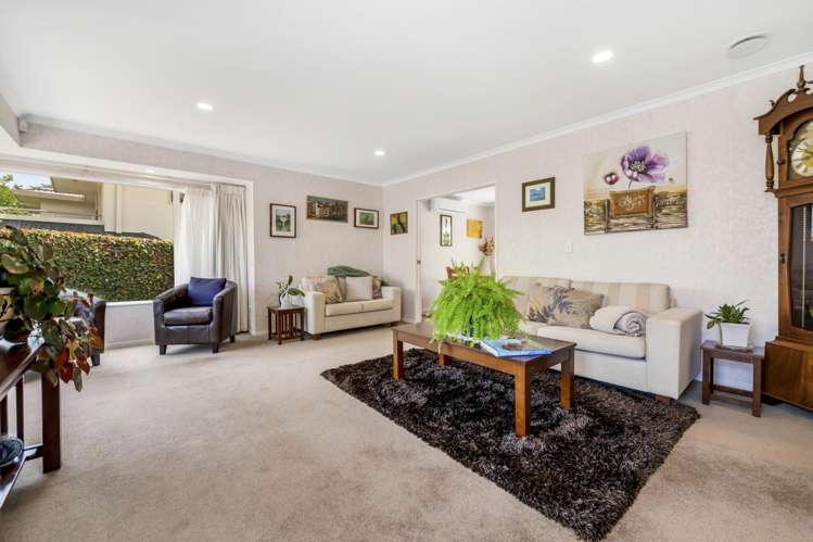 6 Bampton Rise Northpark_8