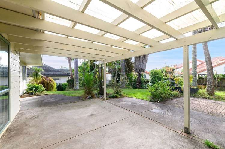 23 Goldfinch Rise Unsworth Heights_9