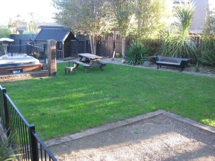 113 Guy Street Dannevirke_18