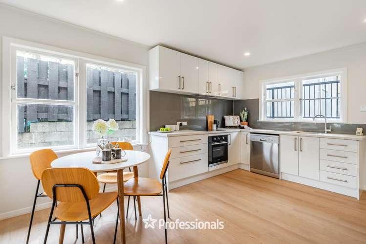 83 Coast Road Wainuiomata_2