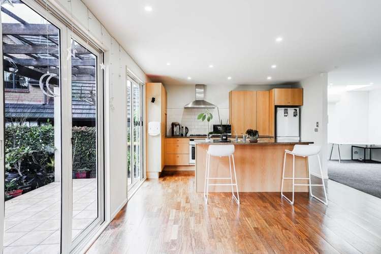 38A Oakwood Grove Eastern Beach_12