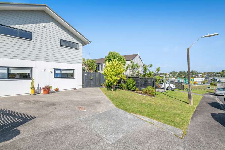 17 Leiden Place Totara Vale_22