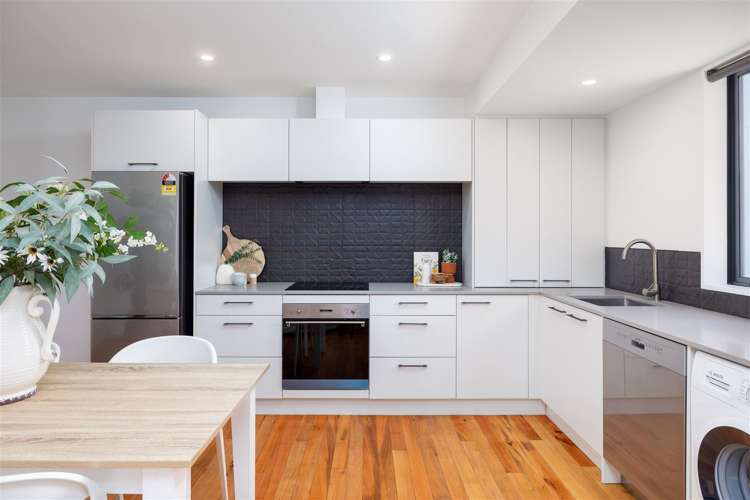 2/418 Manchester Street Saint Albans_8