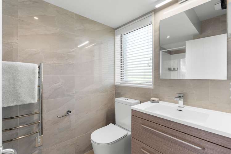 8 Waterford Avenue Northwood_12