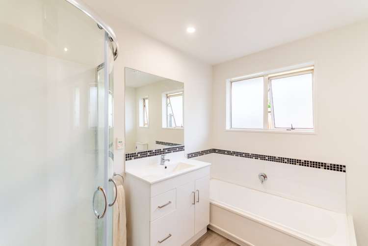 2/19 Branston Street Hornby_11