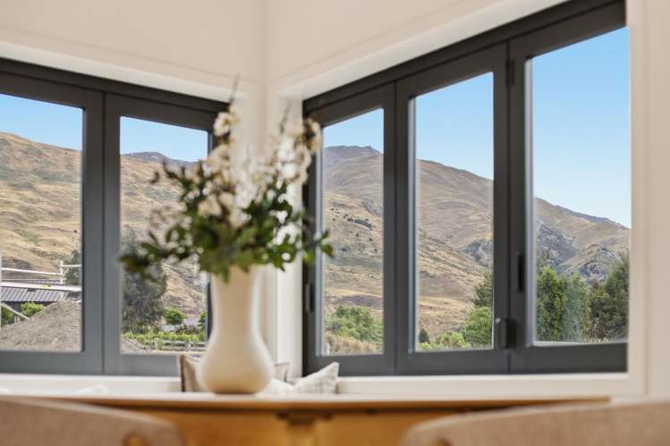 6 Stoneleigh Drive Wanaka_11