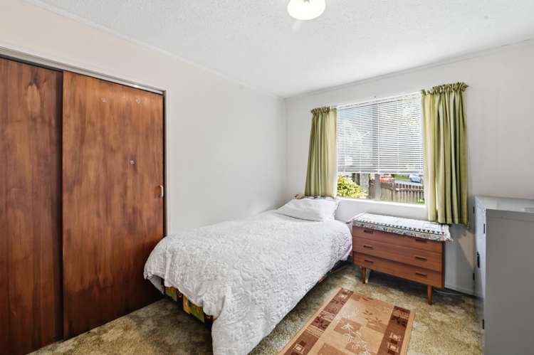 15 Mahanga Road Fairy Springs_8