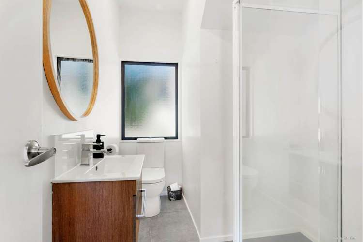 6a Tallington Crescent Torbay_15