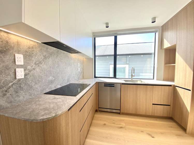 12A Tenterden Ave 1728_5
