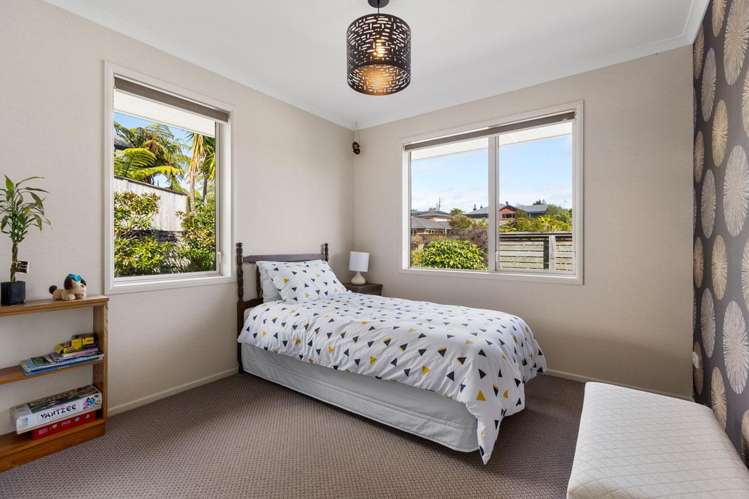 86 Karamea Street Whalers Gate_13