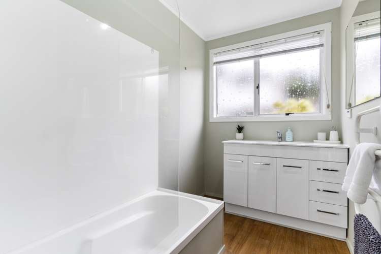 1/34 Opal Avenue Pakuranga_10