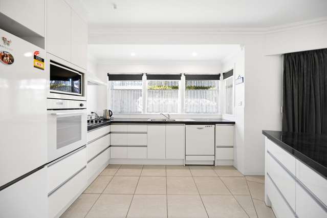 2 Awatere Avenue Beerescourt_3