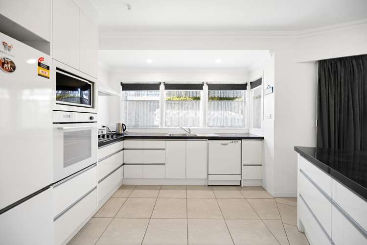 2 Awatere Avenue Beerescourt_3