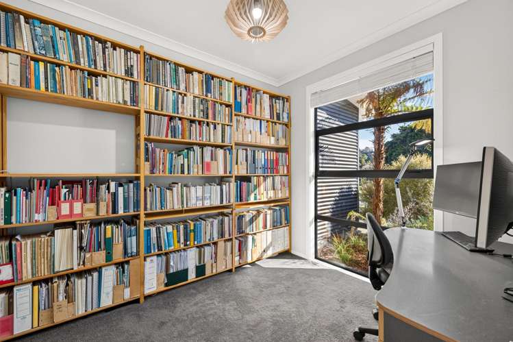 20 Genia Drive Wakefield_16