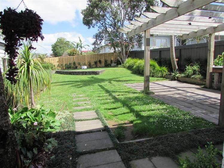 5 Lucinda Place Glen Eden_18