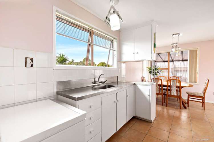 27 Kelman Road Kelston_6