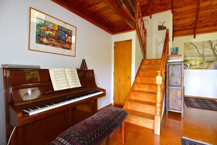 62 Kauri Point Road Laingholm_12