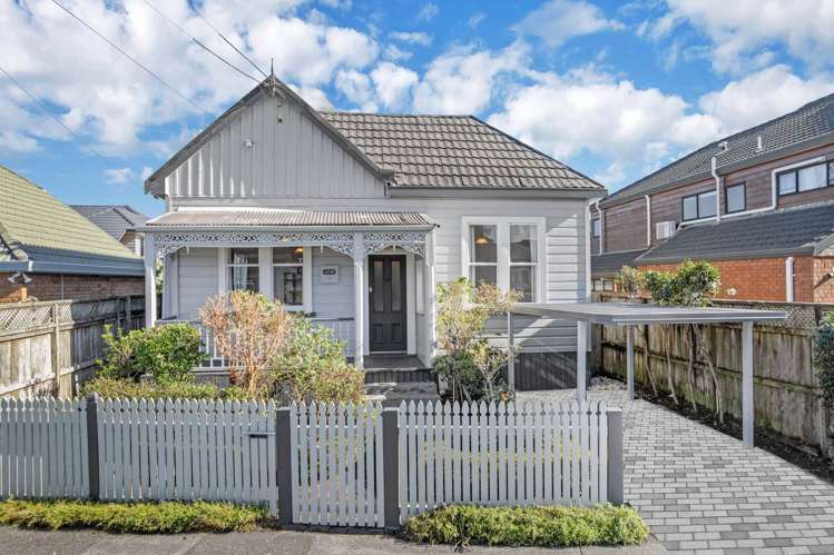 30 Cornwall Park Avenue Epsom_9