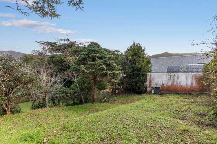 4 Collier Avenue Karori_20