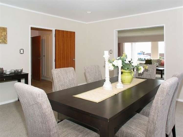 6 Saint Hildas Glade Tawa_6