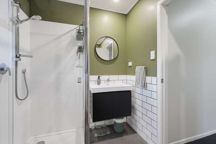 25 Riverbank Road Okoia_18