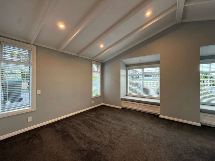 1 Hoskins Avenue Hillsborough_5