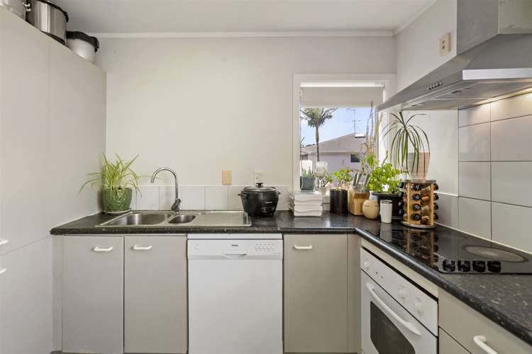 7/15 Andersons Road Oteha_10