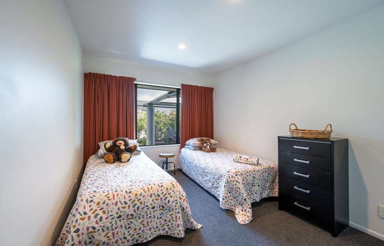 23 Olympus Way Richmond_18