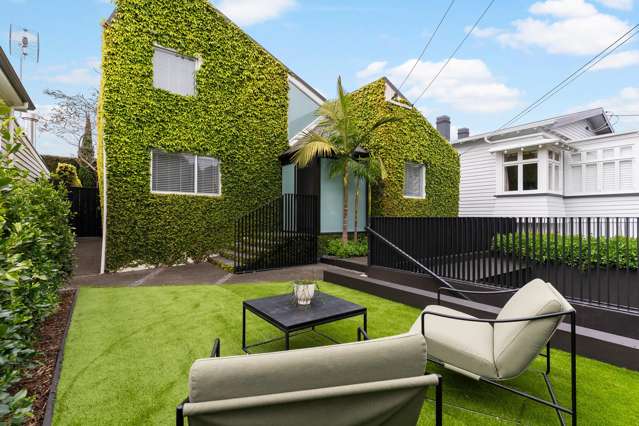 Unique Mid Century in Heart of Ponsonby