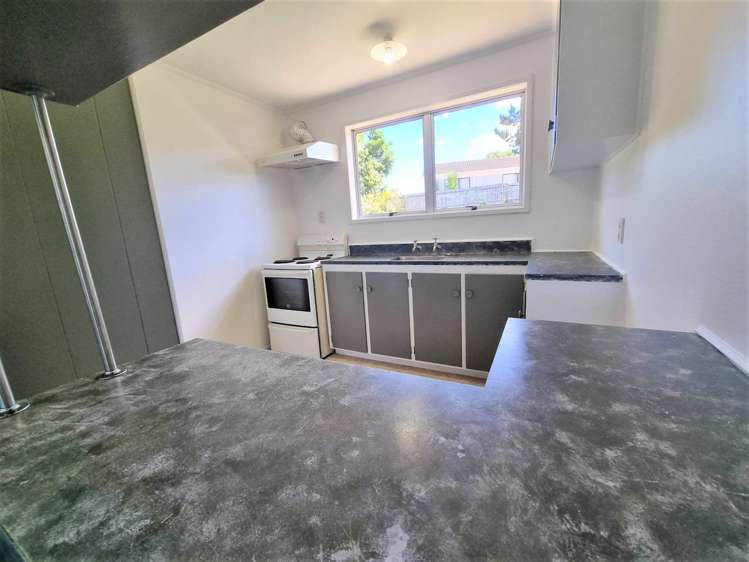 75 Solar Road Glen Eden_5