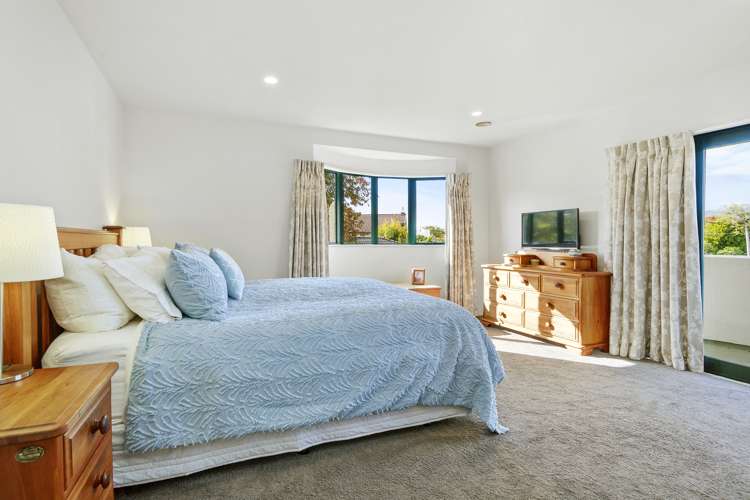 59 Hautana Street Woburn_16