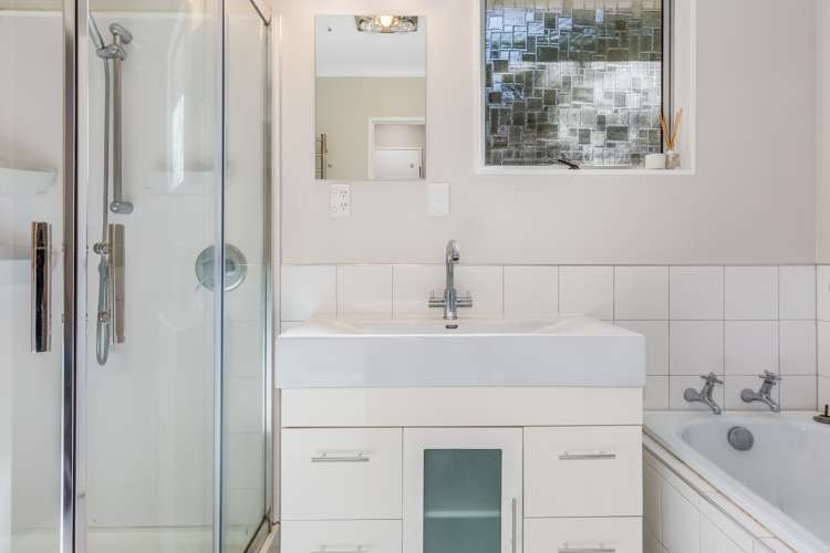 92 Leinster Avenue Raumati South_14