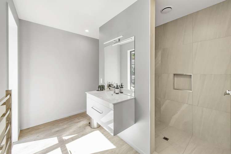 477 Swamp Road Burnham_20