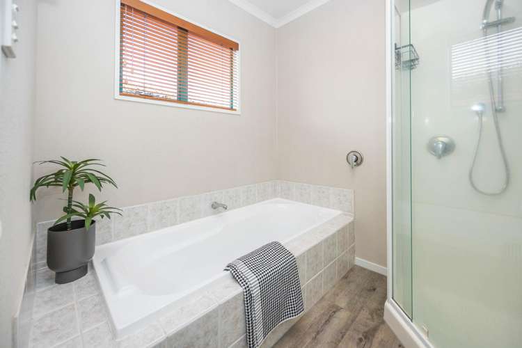 1A Macdonald Road Glenview_13