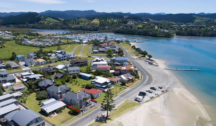 513a Beach Road Whangamata_19