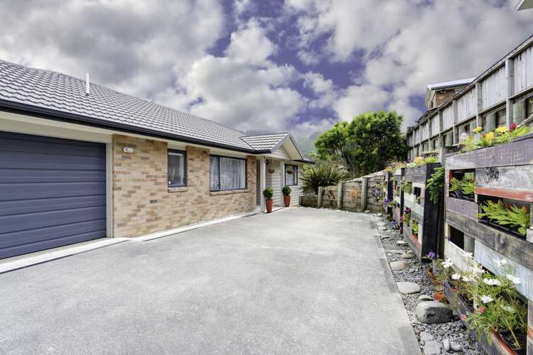 6 Ronald Scott Grove Riverstone Terraces_18