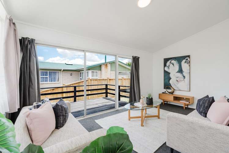 12 & 12A Oban Avenue Glenview_10