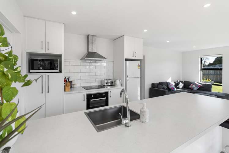 15 & 17 Rolleston Drive_1