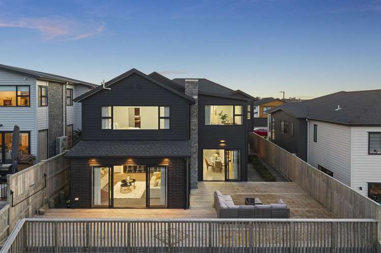 79 Michael Bosher Way Flat Bush_16