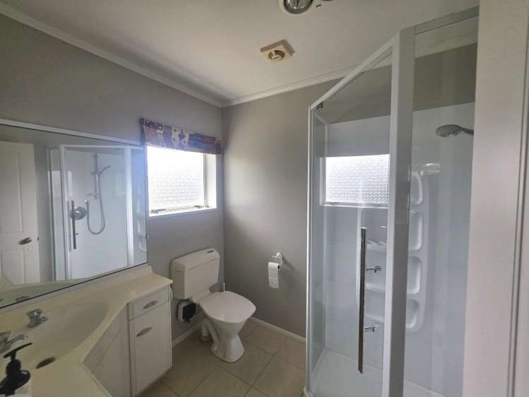 43 Bayfair Drive 11229_10