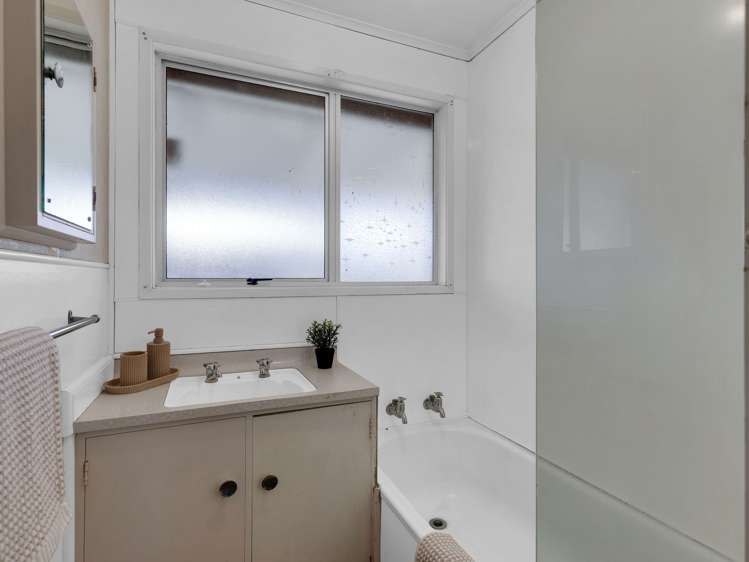 93A Edmund Road Mangakakahi_8