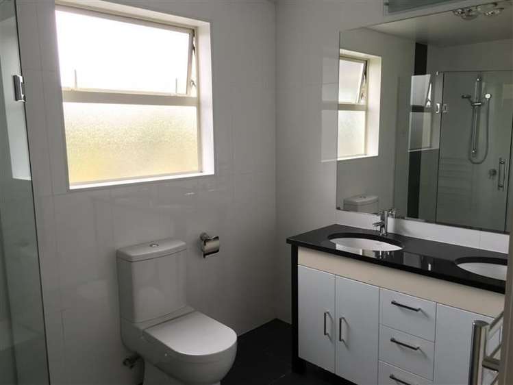 8 Lakeridge Close Northcross_10