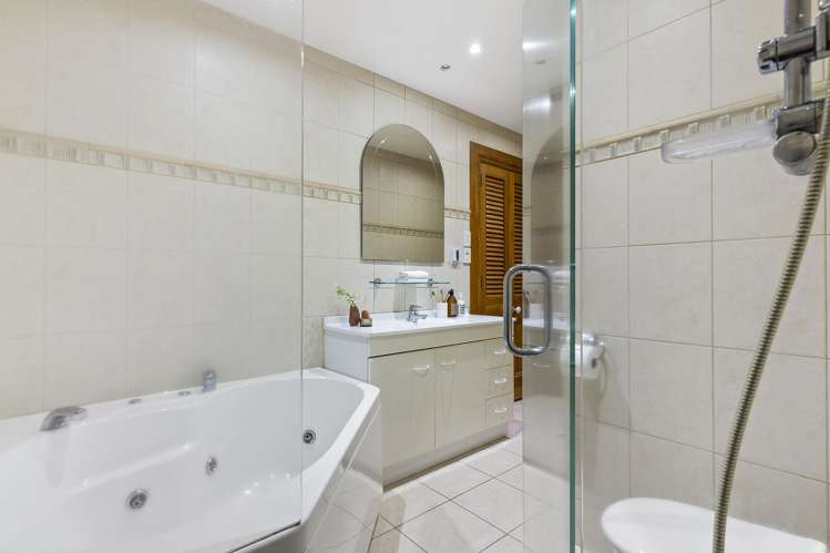 54 Sarsfield Street Herne Bay_13