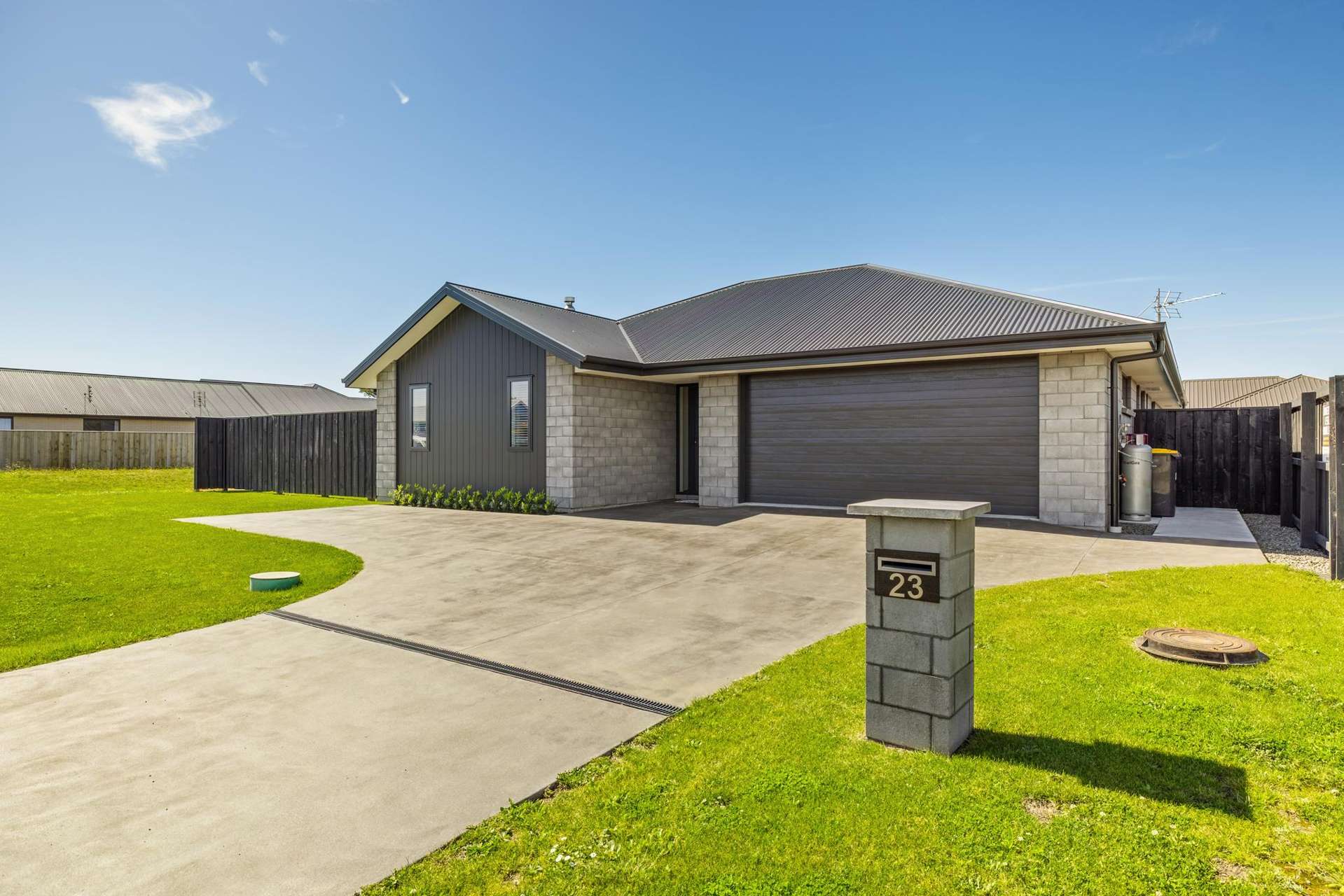 23 Greig Crescent Amberley_0
