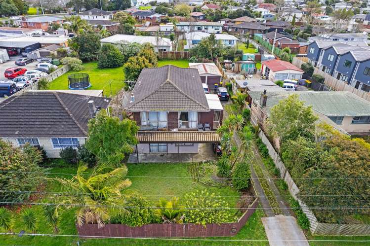4 Roberts Road Te Atatu South_2