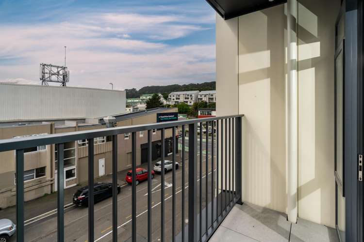 303/21 King Street Mount Cook_7