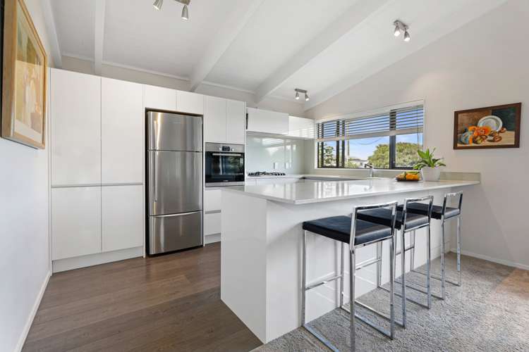 2/14 Mere Road Taupo_8