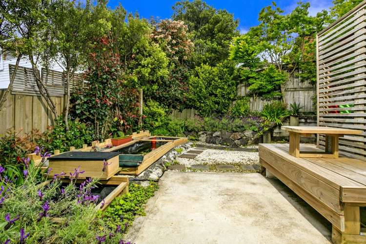 22 Black Teal Close Unsworth Heights_5